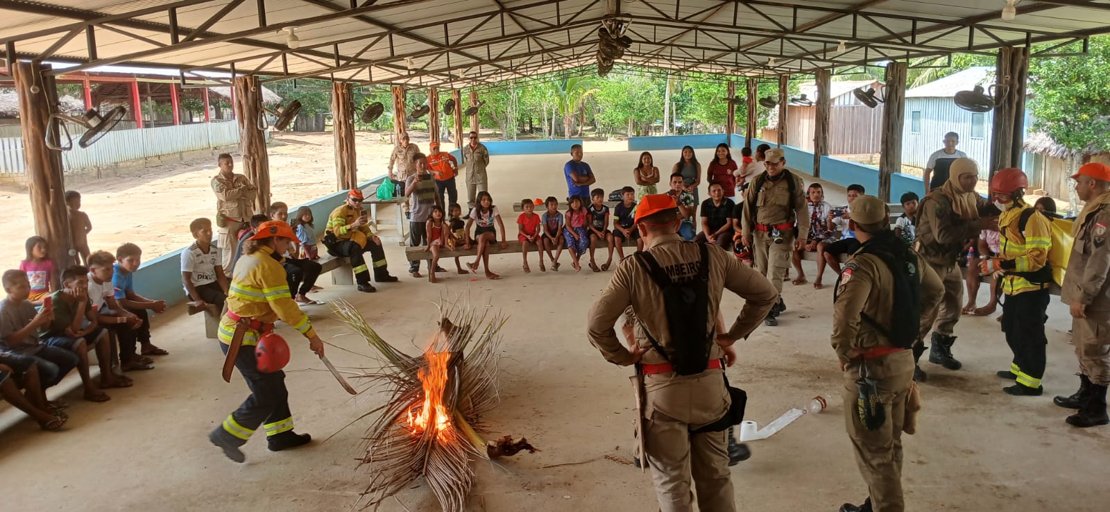 Parceria do Corpo de Bombeiros e Secretaria dos Povos Indígenas qualificou cerca de 30 indígenas para atuação como brigadistas no Alto Tapajós