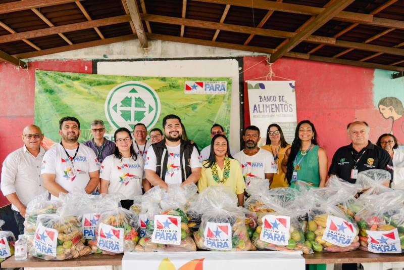 Indígenas da etnia Warao recebem 50 cestas de alimentos com hortifrutis