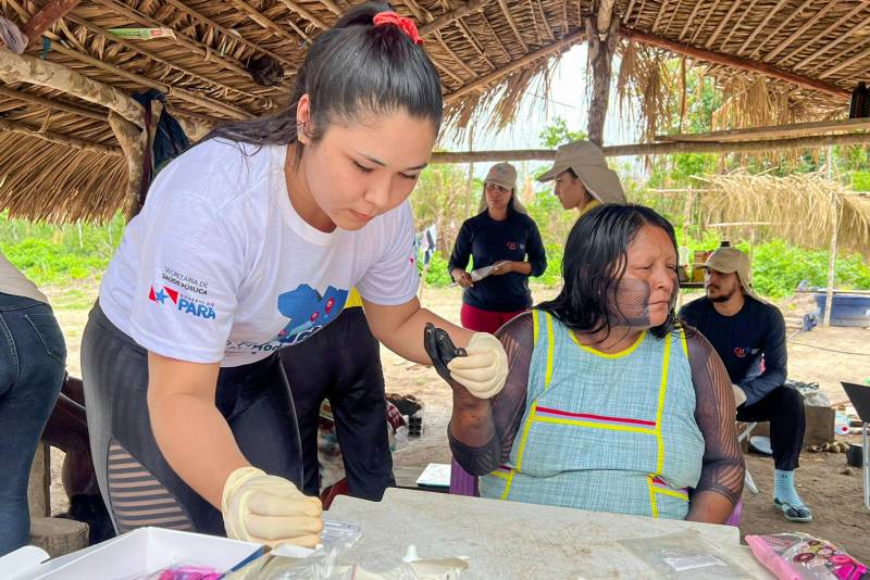 Atendimento médico para indígenas